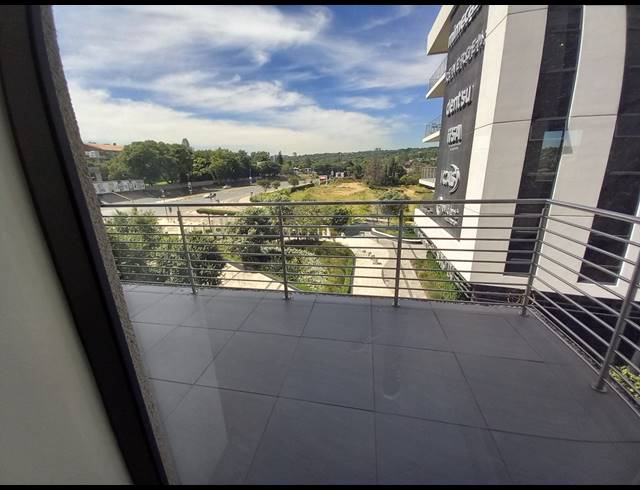 784M² OFFICE TO LET IN BRYANSTON